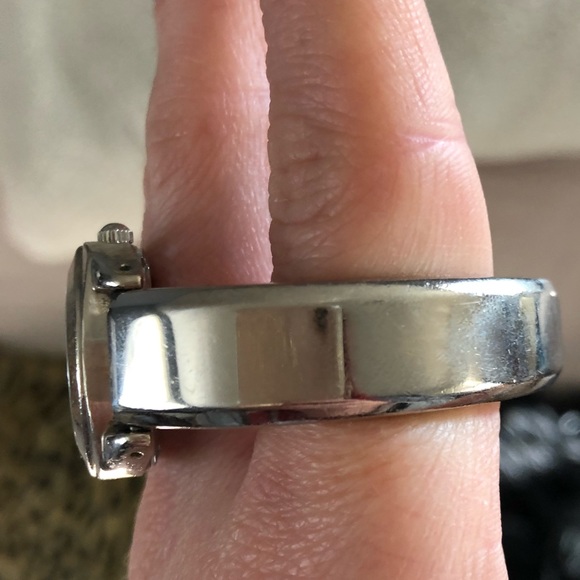 Roxy by quicksilver watch - Picture 4 of 5